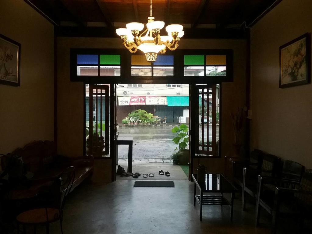 Ban Sawang Yai 萨旺宾馆酒店 外观 照片